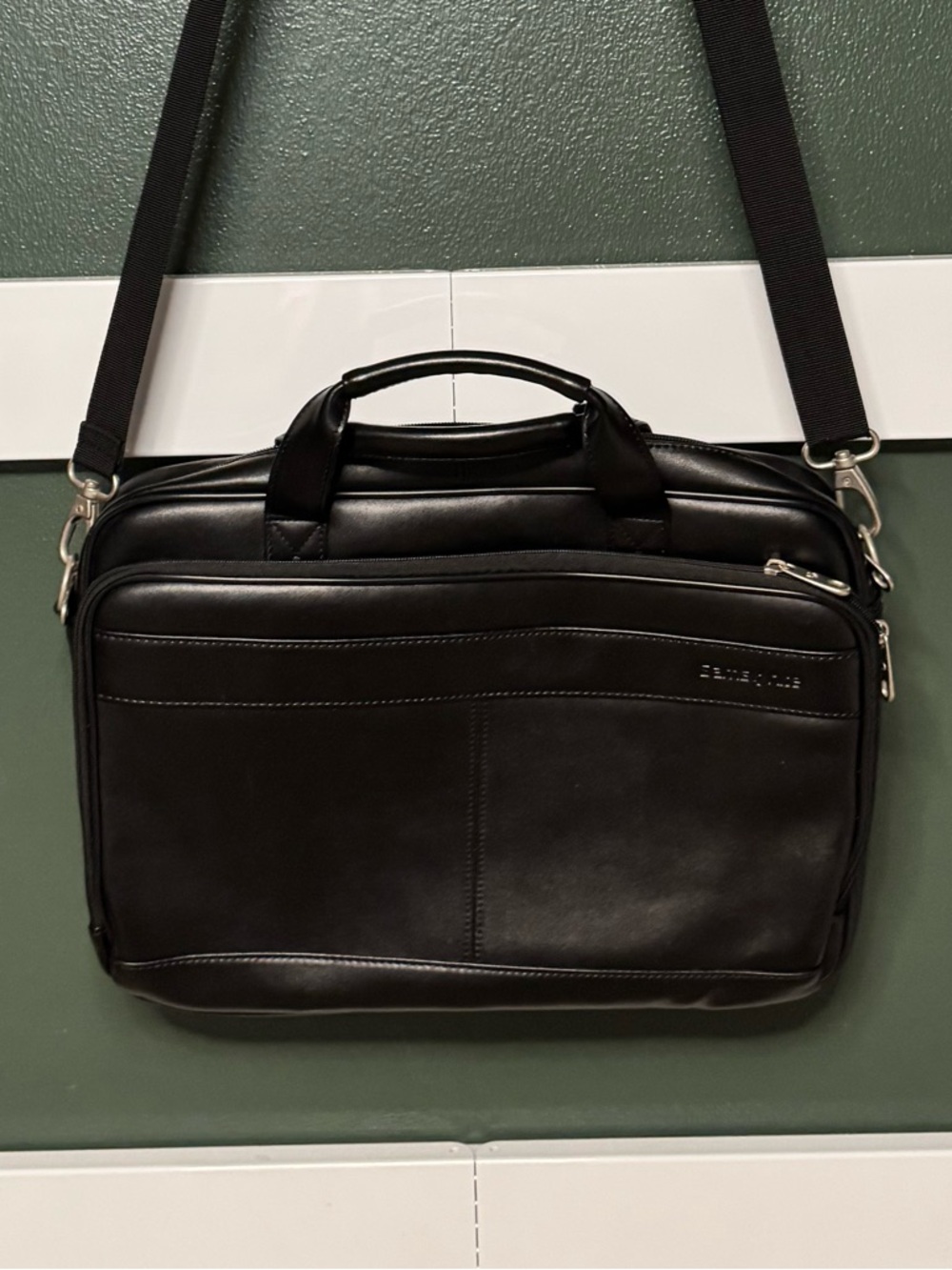 Samsonite Leather Briefcase with Adjustable Strap